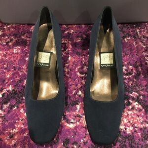 Nina navy heels